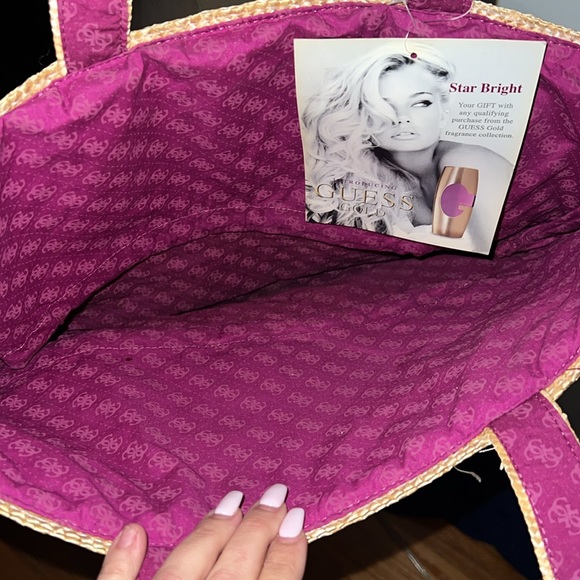 Beautiful Large Straw Tote Bag. New with tag. Straw with gold sequins. - Picture 3 of 3